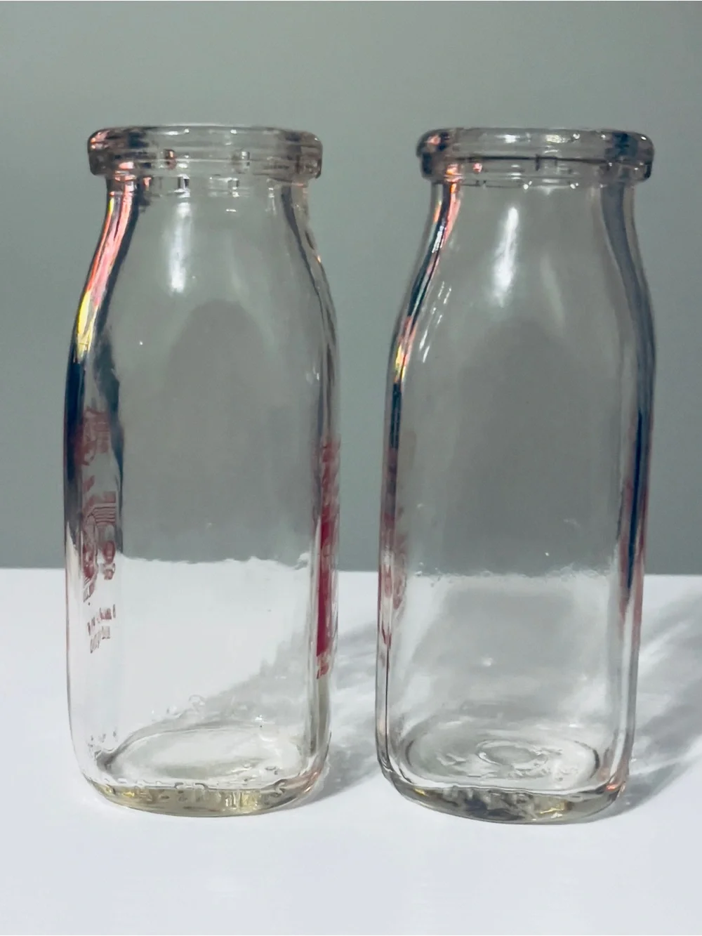 Vintage Pet Dairy Half Pint Glass Milk Bottles 1950’s Advertising Set Of 2